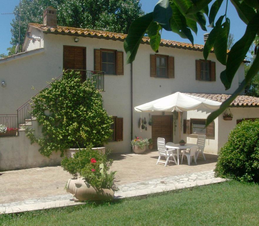 Bed And Breakfast Casale Isorella San Gemini Eksteriør bilde